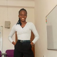 Репетитор - Genevieve Ezekwem