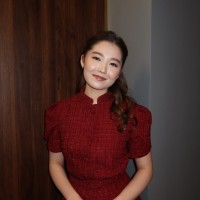 Назерке Зиябекова  репетитор  английского языка онлайн