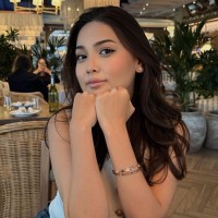 Дильназ Толеубаева  репетитор  по математике онлайн