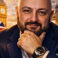 Репетитор Владислав Михайлов - BUKI