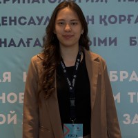 Малика Эргашбекова  репетитор  химии онлайн