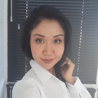 Наргиза Тохтасынова  репетитор  немецкого языка онлайн