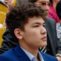 Шынтас Куанышев  репетитор  по математике онлайн