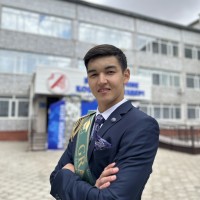 Нурасыл Назырбек  репетитор  по математике онлайн