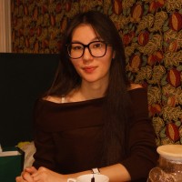 Анеля Тютенова  репетитор  английского языка онлайн