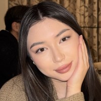 Репетитор - Хегай Иоланда  id: 225595