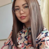 Асем Болатовна  репетитор  по математике онлайн
