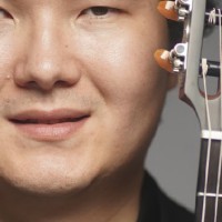 Райымбек Пирназаров  репетитор  уроков игре на гитаре онлайн