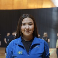 Репетитор - Кайнеш Арухан  id: 228004