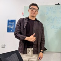 Мади Абайдильдинов  репетитор  английского языка Астана (Нур-Султан)